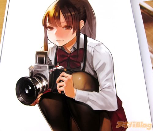 よむ氏のイラスト 制服タイツの女の子とペンタコンシックス