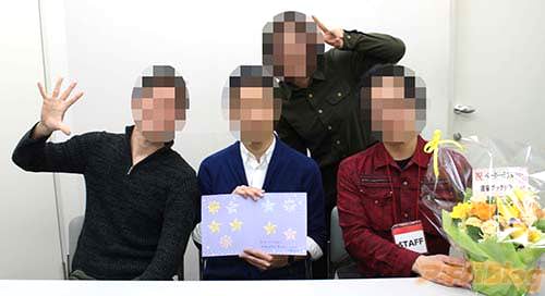 ぺーター&ペーター相棒&編集部員による記念撮影